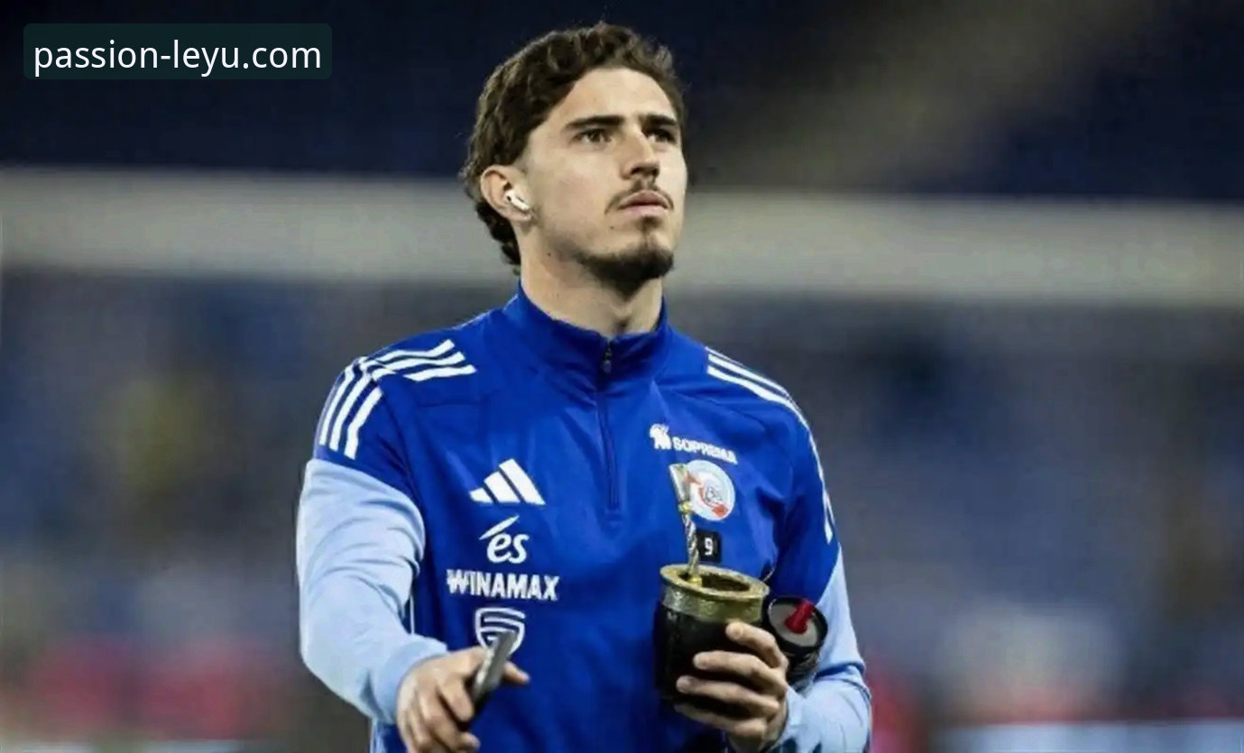 揭秘阿根廷新星世界杯梦碎背后：从法甲射手王到十字韧带之殇